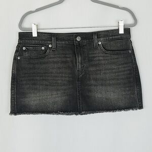 Levi's Jeans women 29 denim mini skirt raw hem
